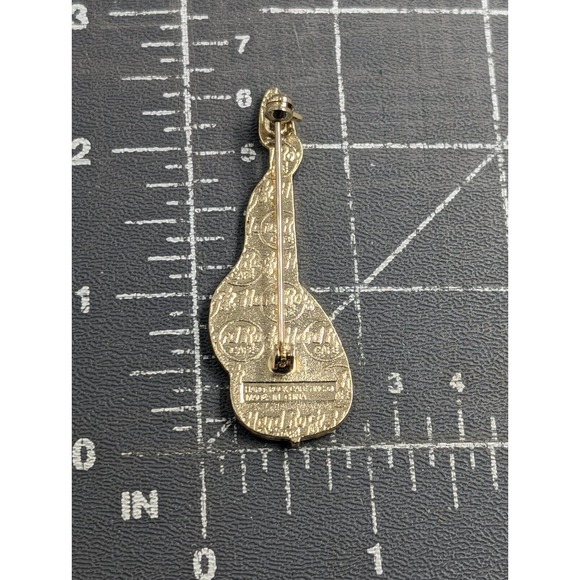 Hard Rock Cafe Kona Hawaii Brian Jones Vox Guitar Enamel Pin Dead Rocker Series - Picture 4 of 7